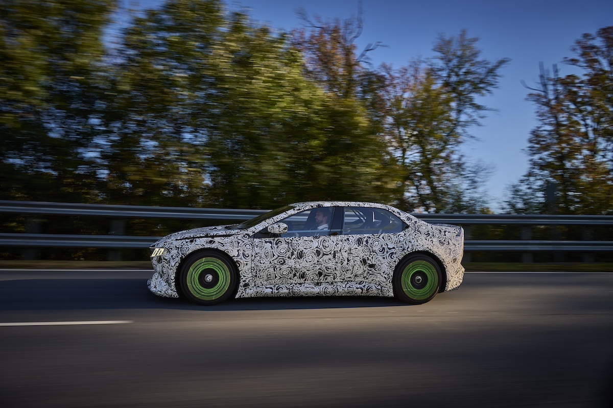 BMW Vision Driving Experience: il futuro della guida ad alte prestazioni