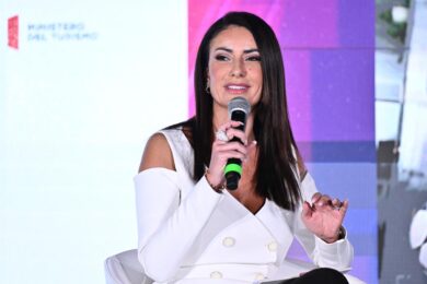 Fabregas, De Vrij, Zeroli, Monica Bertini e… quante star di calcio e tv al premio “Amico dei Bambini” di giovedì