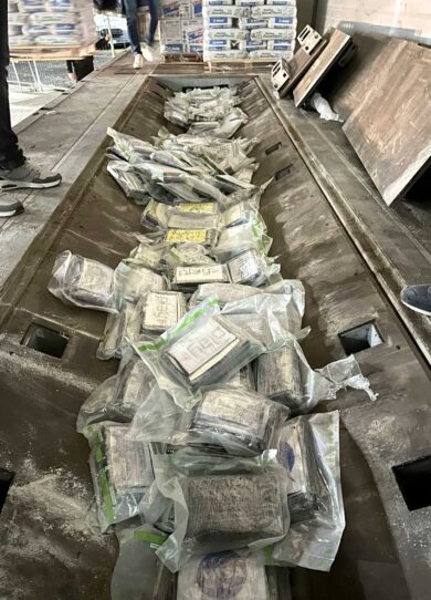 Reggio Calabria, beffata la ‘Ndrangheta: sequestrati 137 kg di cocaina purissima. VIDEO