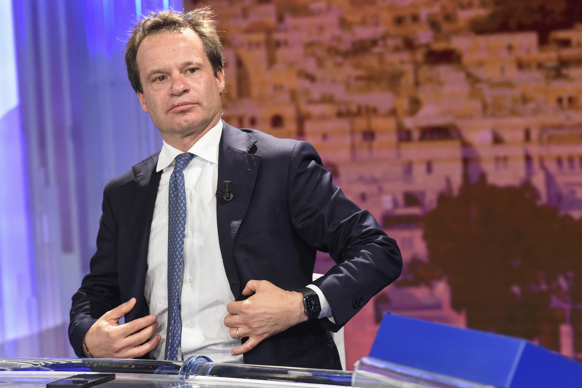 Marco Carrai, l’IA non funziona per l’ex braccio destro di Renzi: in liquidazione la sua Tecnologia Intelligente Srl Marco Carrai, l’IA non funziona per l’ex braccio destro di Renzi: in liquidazione la sua Tecnologia Intelligente Srl