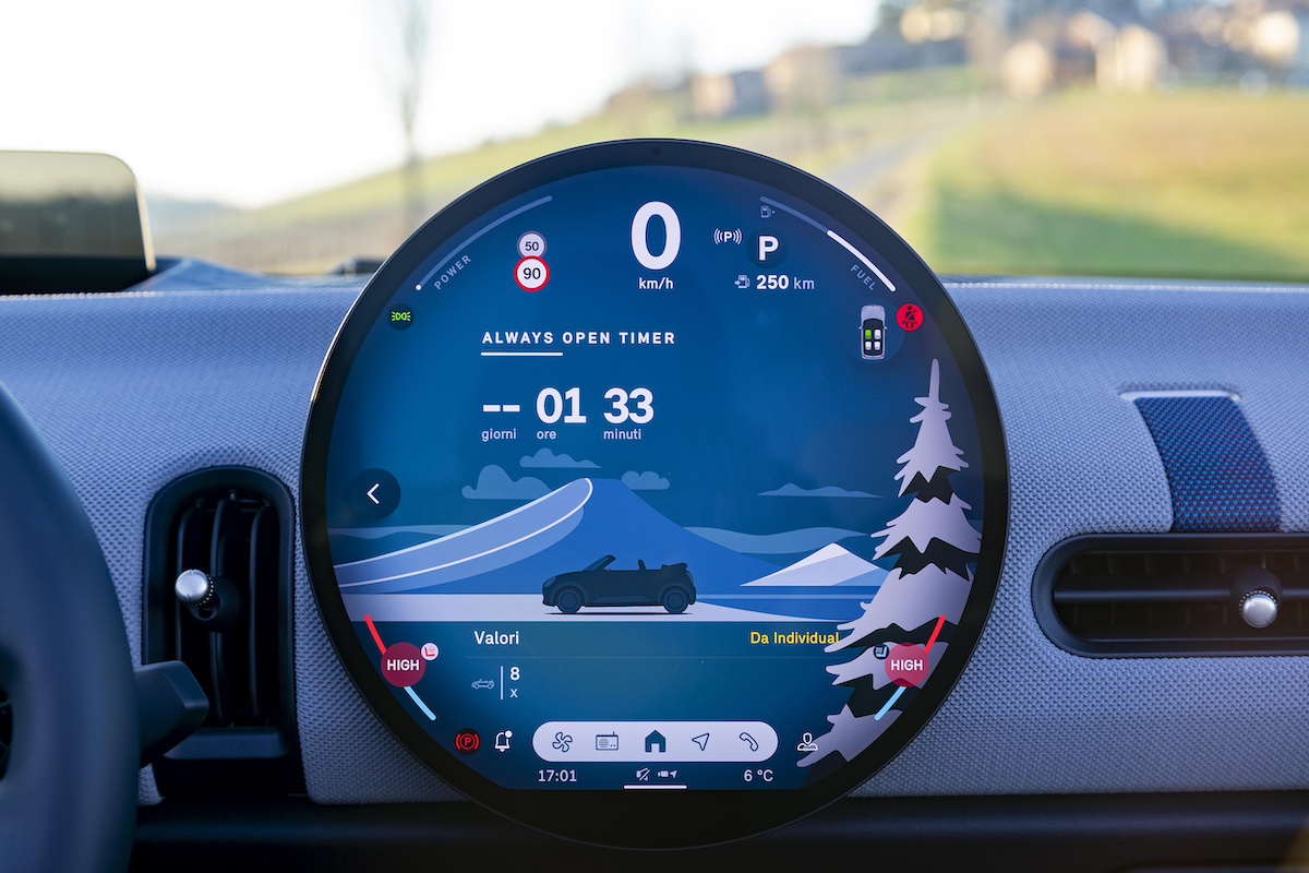 Nuova MINI Cooper Cabrio: il piacere di guida “Always Open” in una veste rinnovata Nuova MINI Cooper Cabrio: il piacere di guida “Always Open” in una veste rinnovata