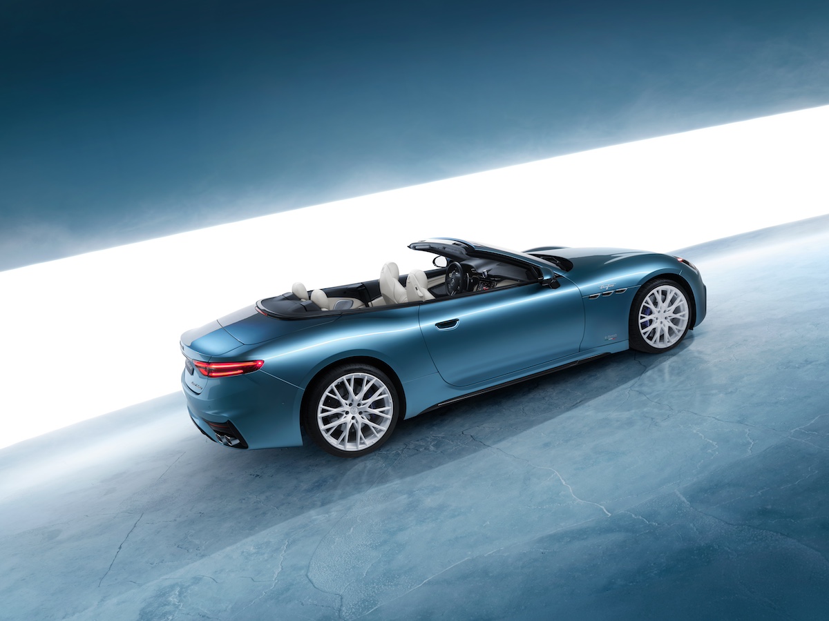 Maserati GranCabrio brilla a The I.C.E. St. Moritz con la nuova versione da 490 CV e l’esclusiva ONE of ONE Maserati GranCabrio brilla a The I.C.E. St. Moritz con la nuova versione da 490 CV e l’esclusiva ONE of ONE