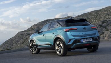 Nuovo Opel Mokka 2025: design rinnovato, tecnologia avanzata e versione elettrica migliorata