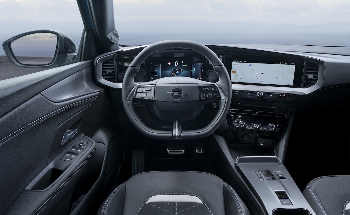 Nuovo Opel Mokka 2025: design rinnovato, tecnologia avanzata e versione elettrica migliorata