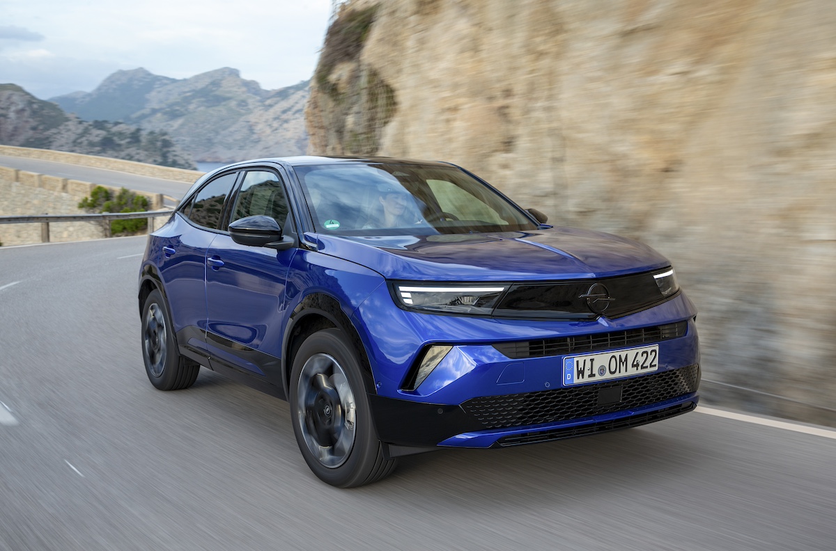 Nuovo Opel Mokka 2025: design rinnovato, tecnologia avanzata e versione elettrica migliorata