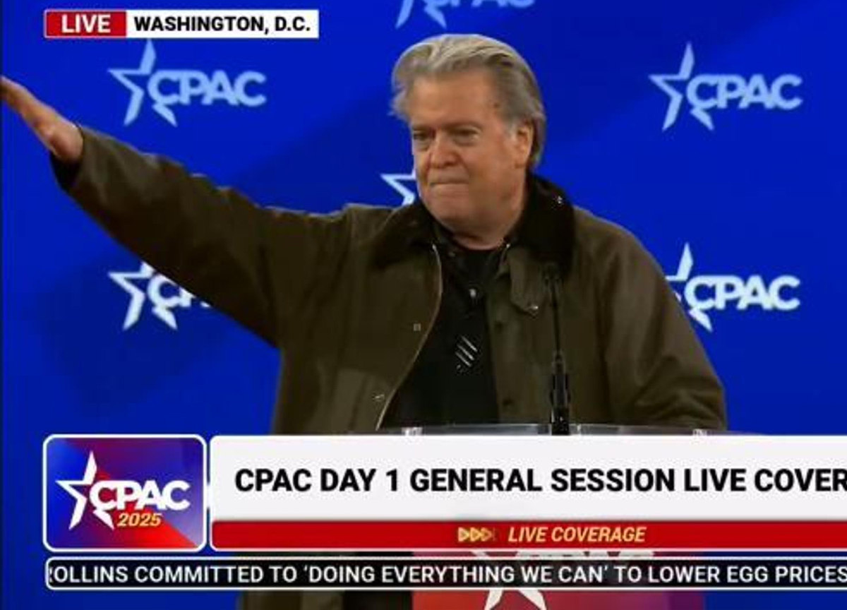 Dopo Musk, anche Steve Bannon fa il saluto romano alla convention della Destra Usa Cpac. VIDEO Dopo Musk, anche Steve Bannon fa il saluto romano alla convention della Destra Usa Cpac. VIDEO