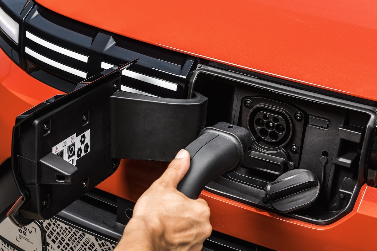 Nuova Dacia Spring: la citycar elettrica perfetta anche fuori città