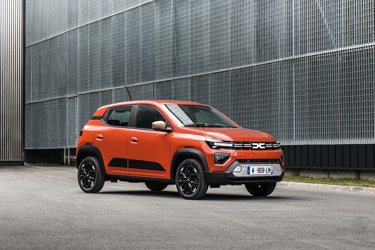 Nuova Dacia Spring: la citycar elettrica perfetta anche fuori città