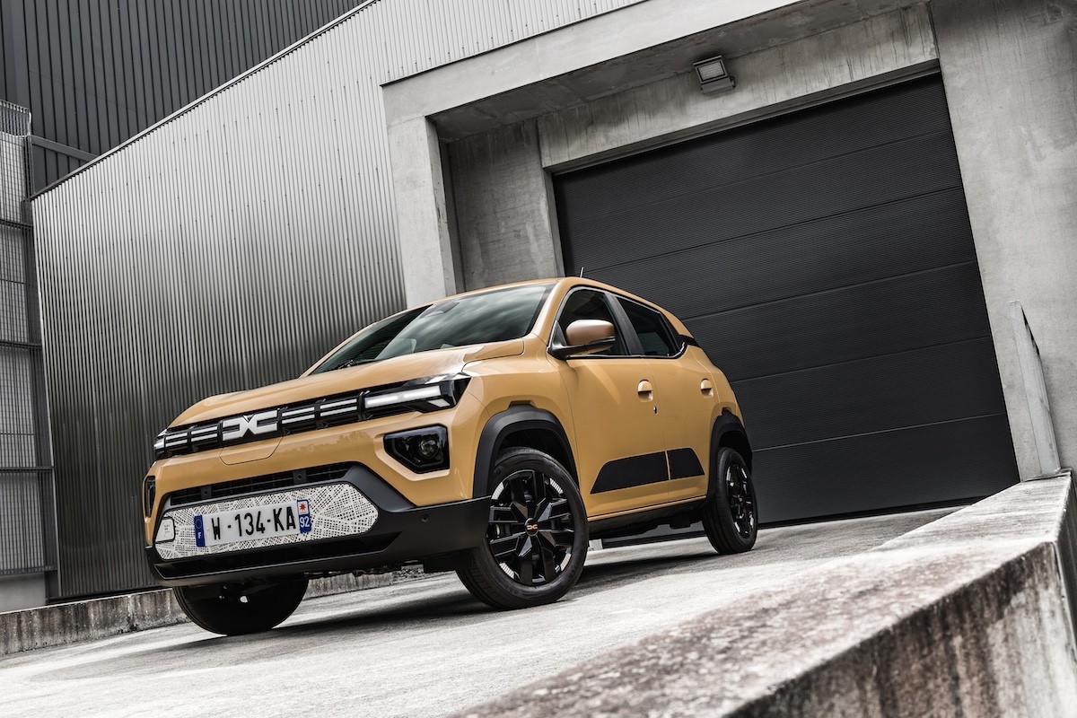 Nuova Dacia Spring: la citycar elettrica perfetta anche fuori città