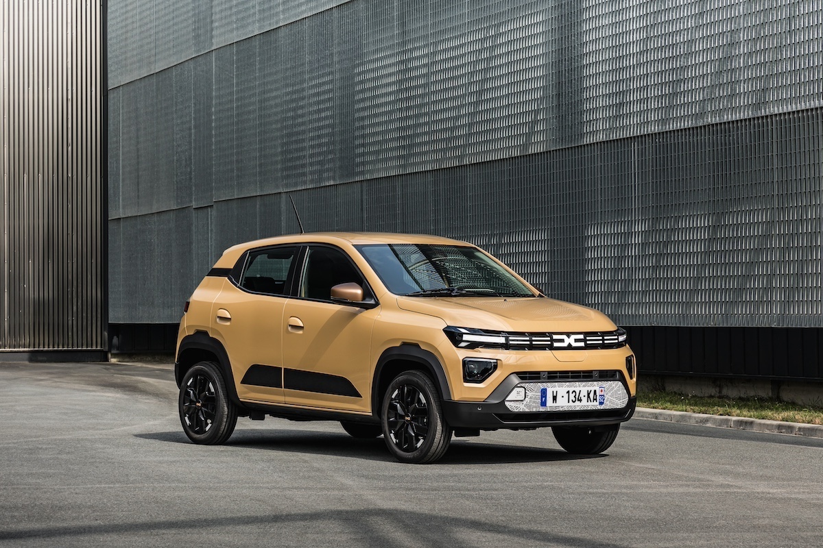 Nuova Dacia Spring: la citycar elettrica perfetta anche fuori città