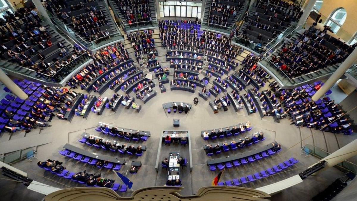 Elezioni Germania, Cdu-Csu intorno al 30%. Vola Afd, ko l’Spd. E… Rumor sui risultati Elezioni Germania, Cdu-Csu intorno al 30%. Vola Afd, ko l’Spd. E… Rumor sui risultati
