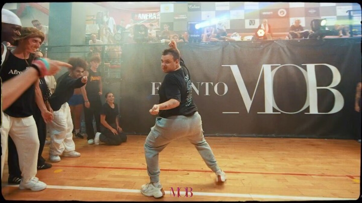 Chi è Carlos Diaz Gandia, il coreografo di Gaia più ricercato del momento e star dei social Chi è Carlos Diaz Gandia, il coreografo di Gaia più ricercato del momento e star dei social