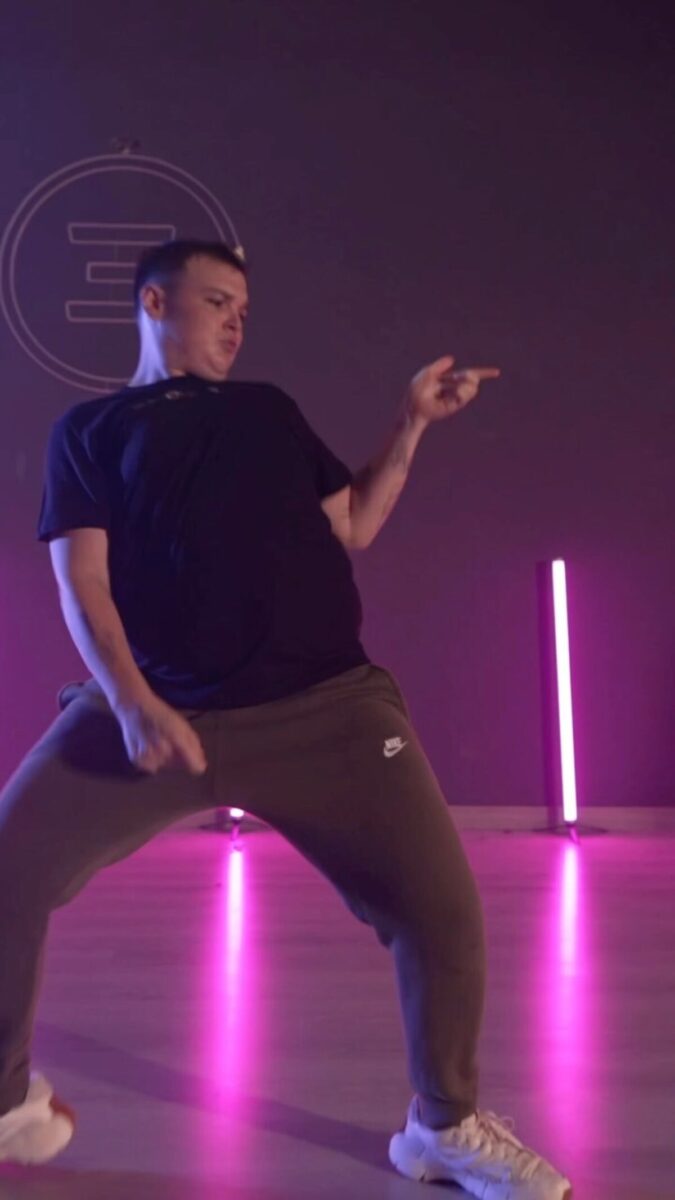 Chi è Carlos Diaz Gandia, il coreografo di Gaia più ricercato del momento e star dei social Chi è Carlos Diaz Gandia, il coreografo di Gaia più ricercato del momento e star dei social