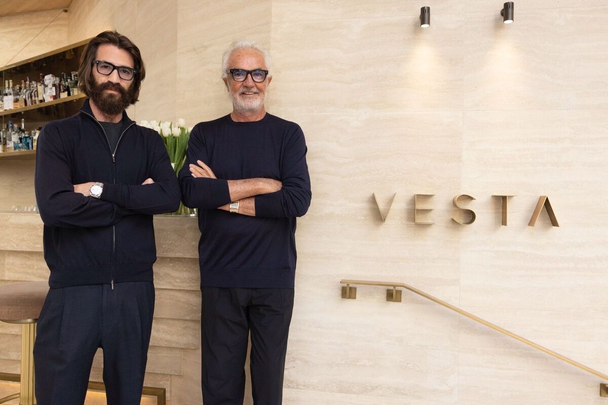 Leonardo Maria Del Vecchio si prende il 100% del Twiga di Briatore: il gruppo passa ufficialmente alla LMDV Hospitality Leonardo Maria Del Vecchio si prende il 100% del Twiga di Briatore: il gruppo passa ufficialmente alla LMDV Hospitality
