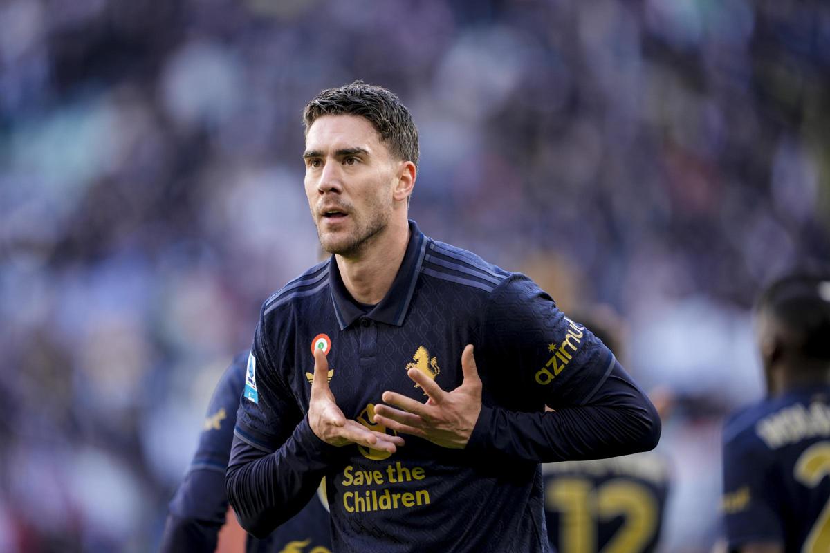 Vlahovic: no a Mourinho. Dove vuole giocare Dusan e i piani della Juventus in attacco – Rumor Vlahovic: no a Mourinho. Dove vuole giocare Dusan e i piani della Juventus in attacco – Rumor