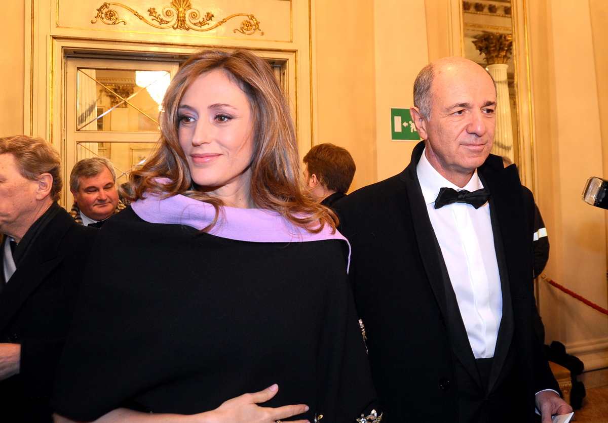 Ca’Zampa perfeziona l’acquisto di BluVet: la società della moglie di Passera punta a diventare il maggior polo italiano di cliniche veterinarie