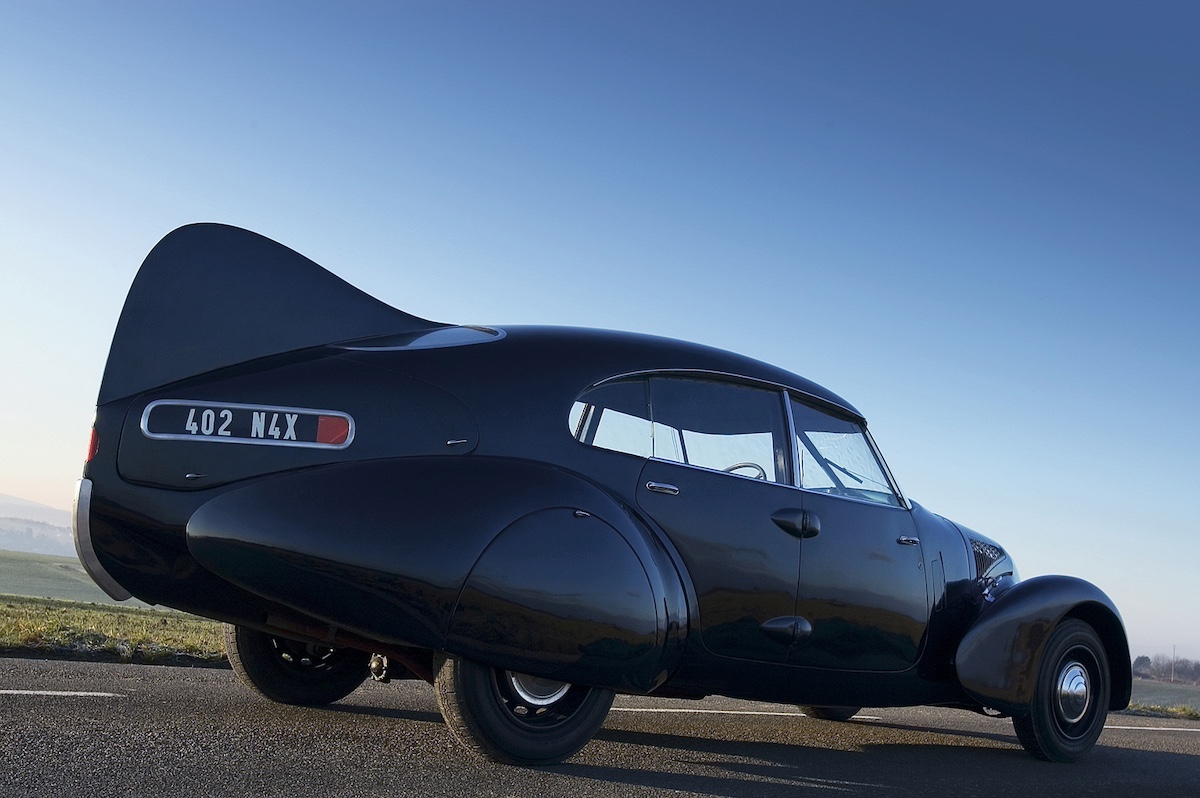 Peugeot 402 Andreau: l’icona aerodinamica che ha rivoluzionato l’auto negli anni ‘30 Peugeot 402 Andreau: l’icona aerodinamica che ha rivoluzionato l’auto negli anni ‘30