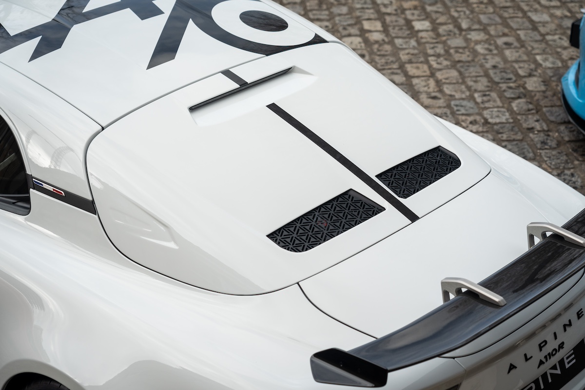 Alpine A110 R 70: 70 anni di passione e prestazioni – edizione limitata e novità di gamma Alpine A110 R 70: 70 anni di passione e prestazioni – edizione limitata e novità di gamma