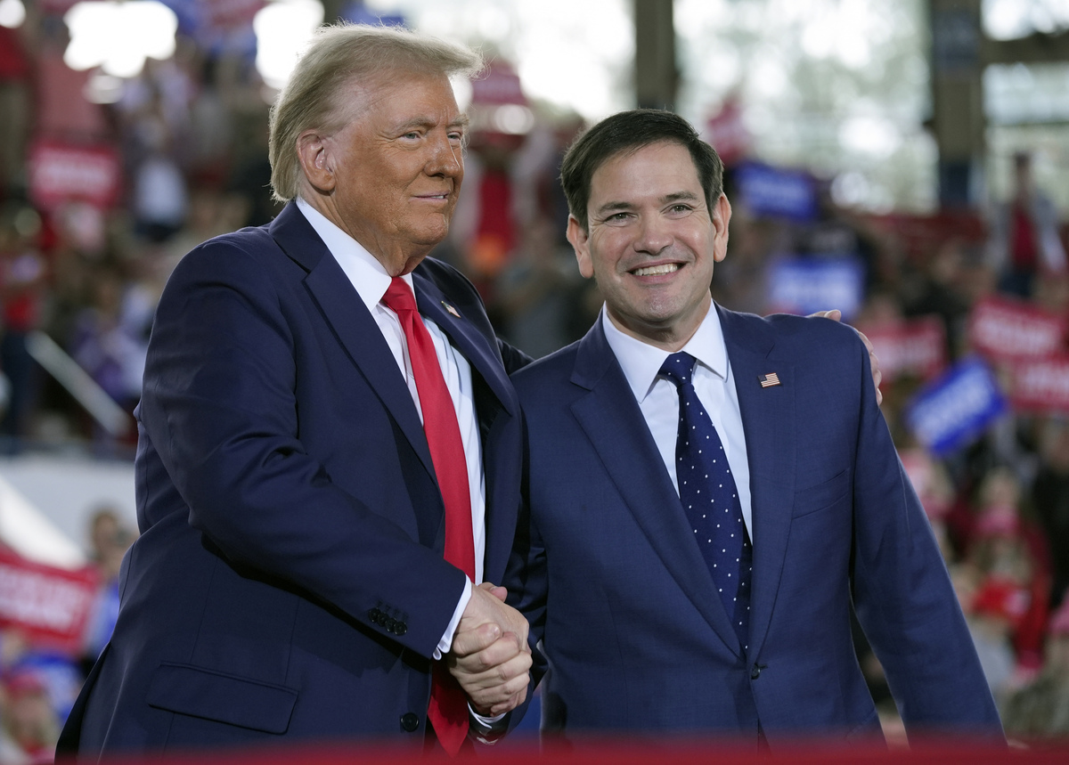 Guerra Ucraina, Trump vede Starmer: “Putin rispetterà l’accordo, non attaccherà di nuovo” Guerra Ucraina, Trump vede Starmer: “Putin rispetterà l’accordo, non attaccherà di nuovo”