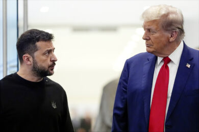 “Trump un palazzinaro ricattatore. Dagli aiuti a Kiev alle terre rare ci guadagneranno solo gli Usa”