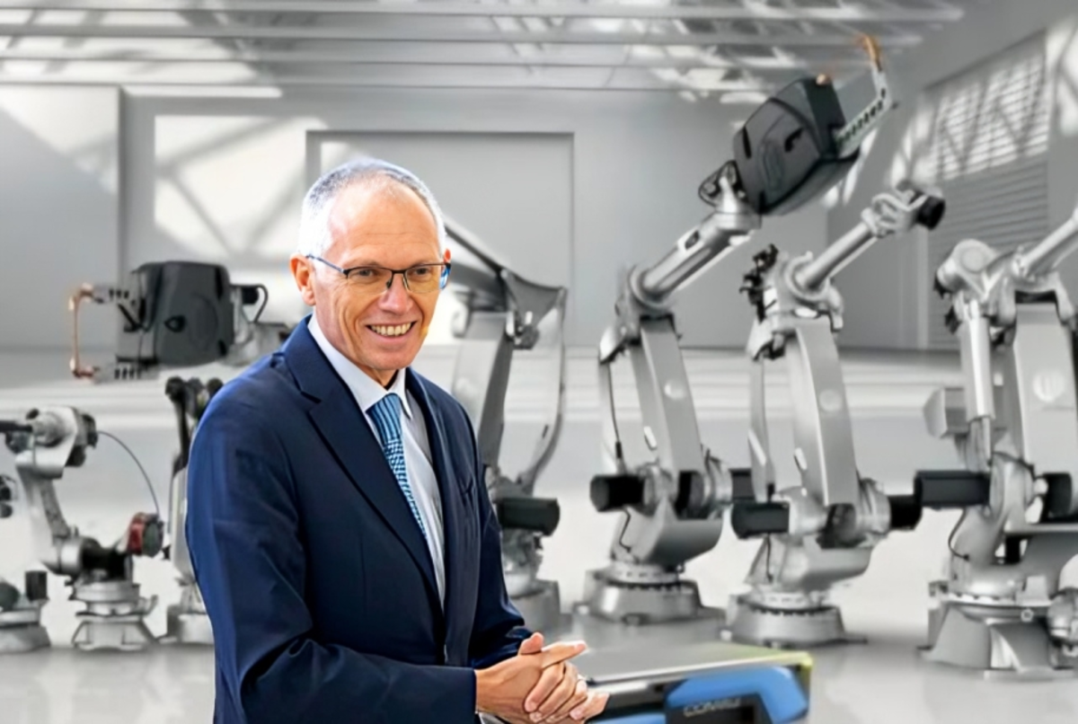 Tavares, altro che 100 milioni di buonuscita: per l’ex ad di Stellantis “solo” 35 milioni di euro Tavares, altro che 100 milioni di buonuscita: per l’ex ad di Stellantis “solo” 35 milioni di euro