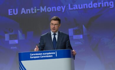 Dombrovskis: “Dazi Trump? Il Pil mondiale crollerà del 7%. Bisogna intervenire”