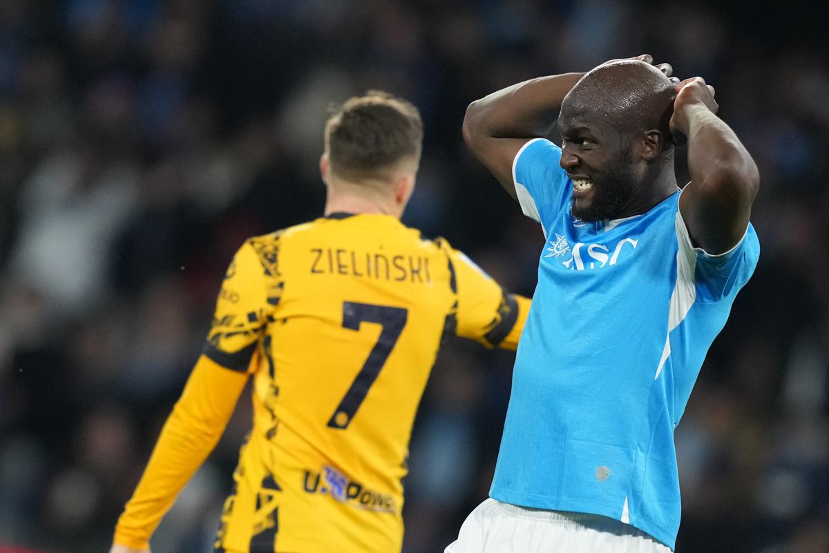 Napoli-Inter 1-1, un pareggio giusto che non cambia nulla nella corsa Scudetto Napoli-Inter 1-1, un pareggio giusto che non cambia nulla nella corsa Scudetto