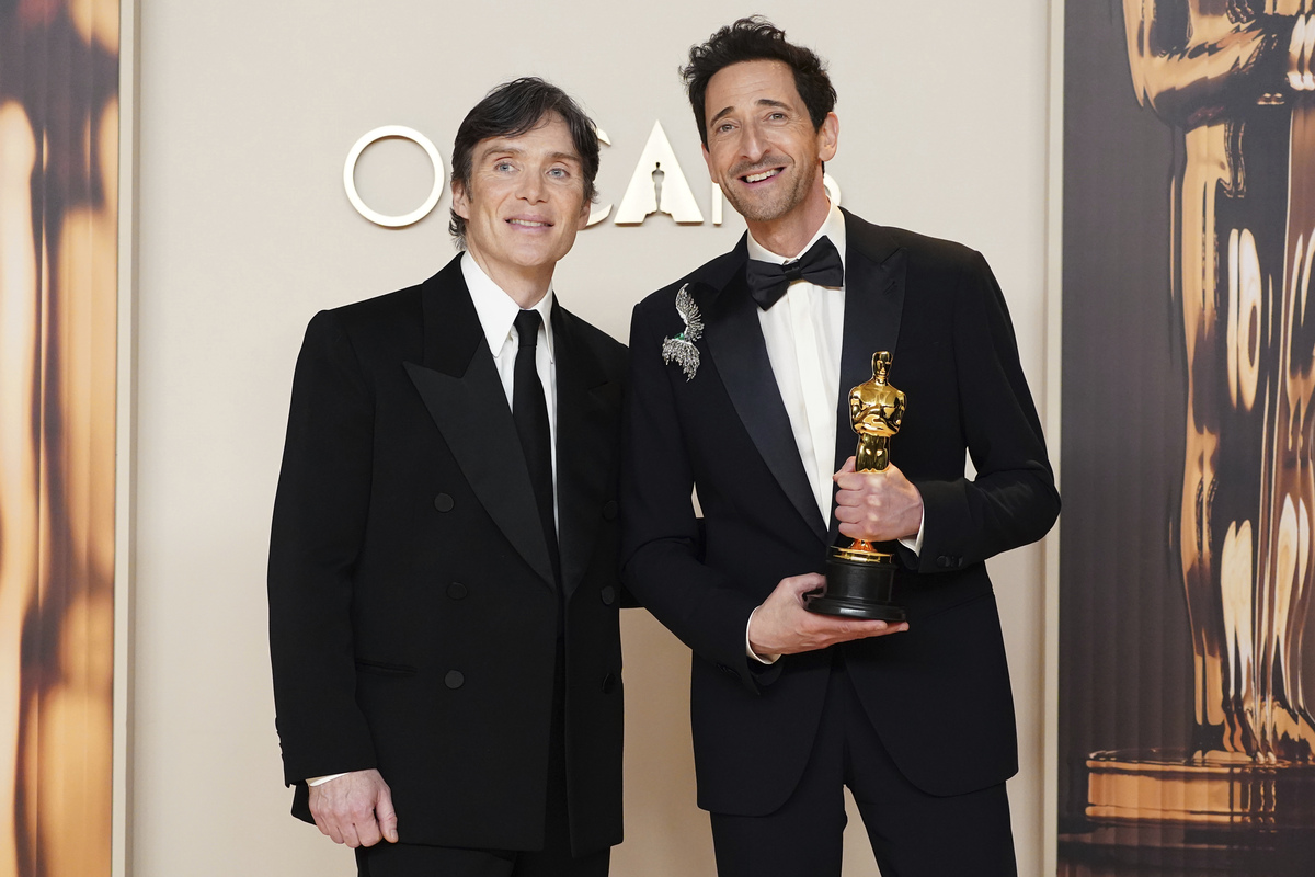 Chi è Adrien Brody, miglior attore protagonista degli Oscar 2025 per il film “The Brutalist” Chi è Adrien Brody, miglior attore protagonista degli Oscar 2025 per il film “The Brutalist”