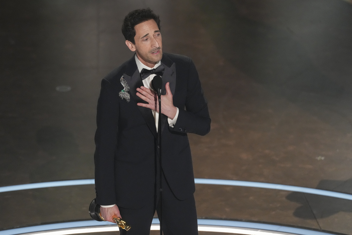 Chi è Adrien Brody, miglior attore protagonista degli Oscar 2025 per il film “The Brutalist” Chi è Adrien Brody, miglior attore protagonista degli Oscar 2025 per il film “The Brutalist”