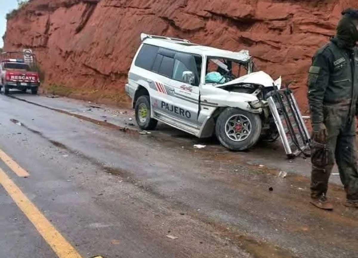 Bolivia choc, bus si scontra con un pick-up e precipita in un burrone. Almeno 25 morti Bolivia choc, bus si scontra con un pick-up e precipita in un burrone. Almeno 25 morti