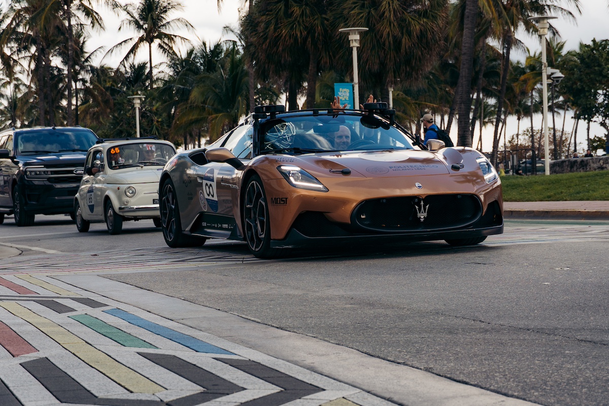 Maserati MC20 autonoma stabilisce un nuovo record mondiale di velocità Maserati MC20 autonoma stabilisce un nuovo record mondiale di velocità