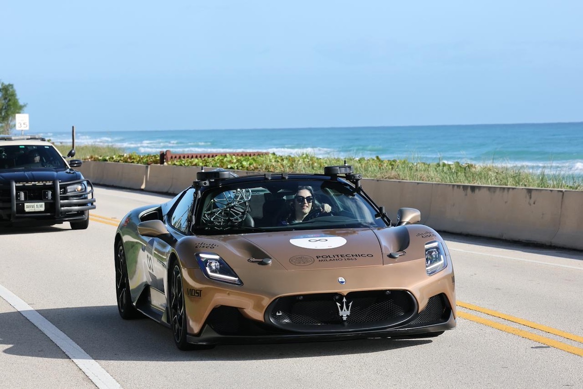 Maserati MC20 autonoma stabilisce un nuovo record mondiale di velocità Maserati MC20 autonoma stabilisce un nuovo record mondiale di velocità