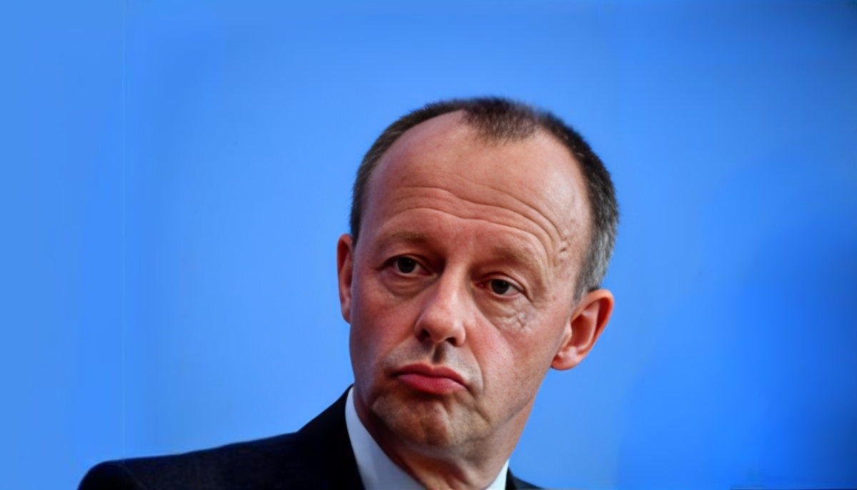 Merz pronto a riarmare la sua Germania, il piano choc da 200 miliardi che bypassa tutte le regole Merz pronto a riarmare la sua Germania, il piano choc da 200 miliardi che bypassa tutte le regole