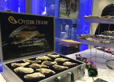 “Le ostriche non sono un bene di lusso”, Lollobrigida vuole l’Iva come sui pannolini