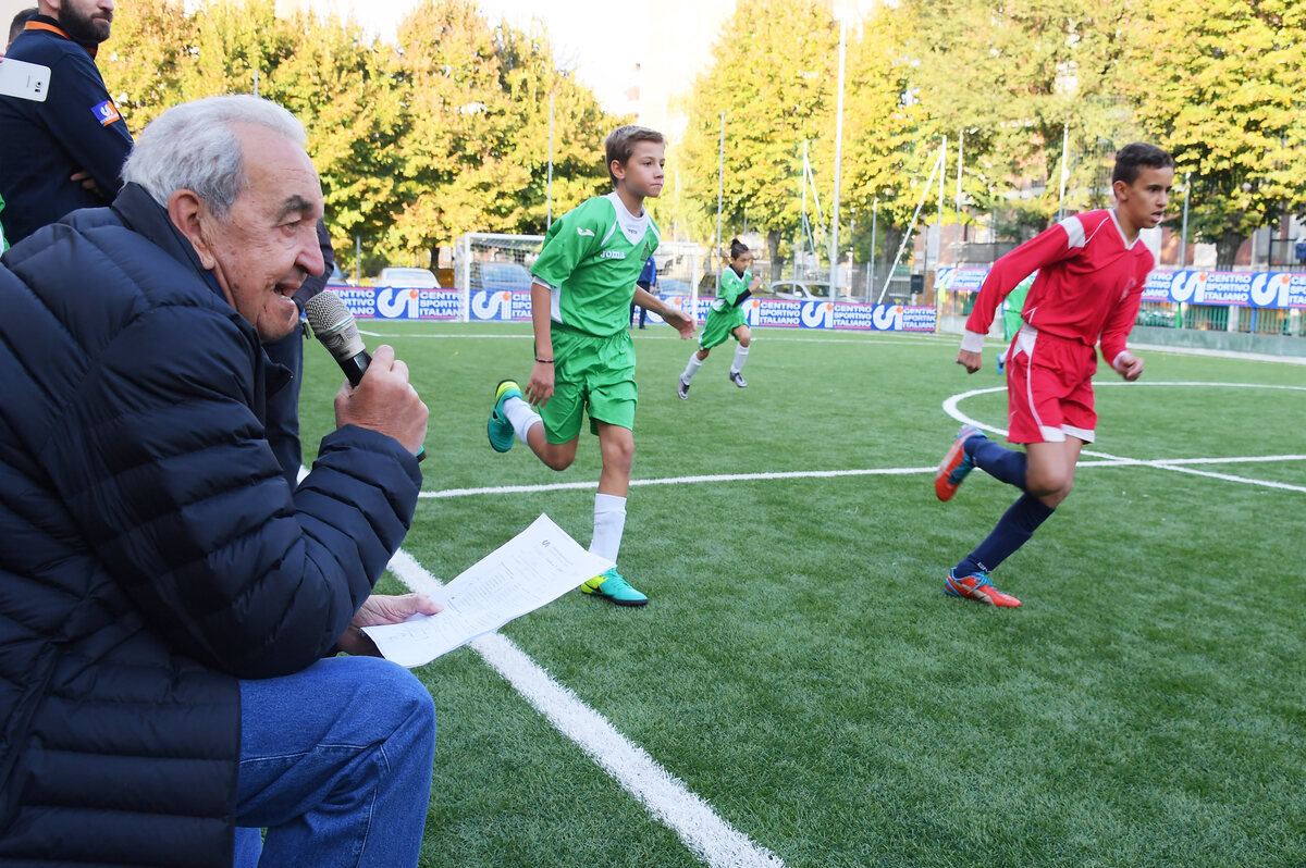 È morto Bruno Pizzul, icona del giornalismo sportivo. Addio alla storica voce della Nazionale