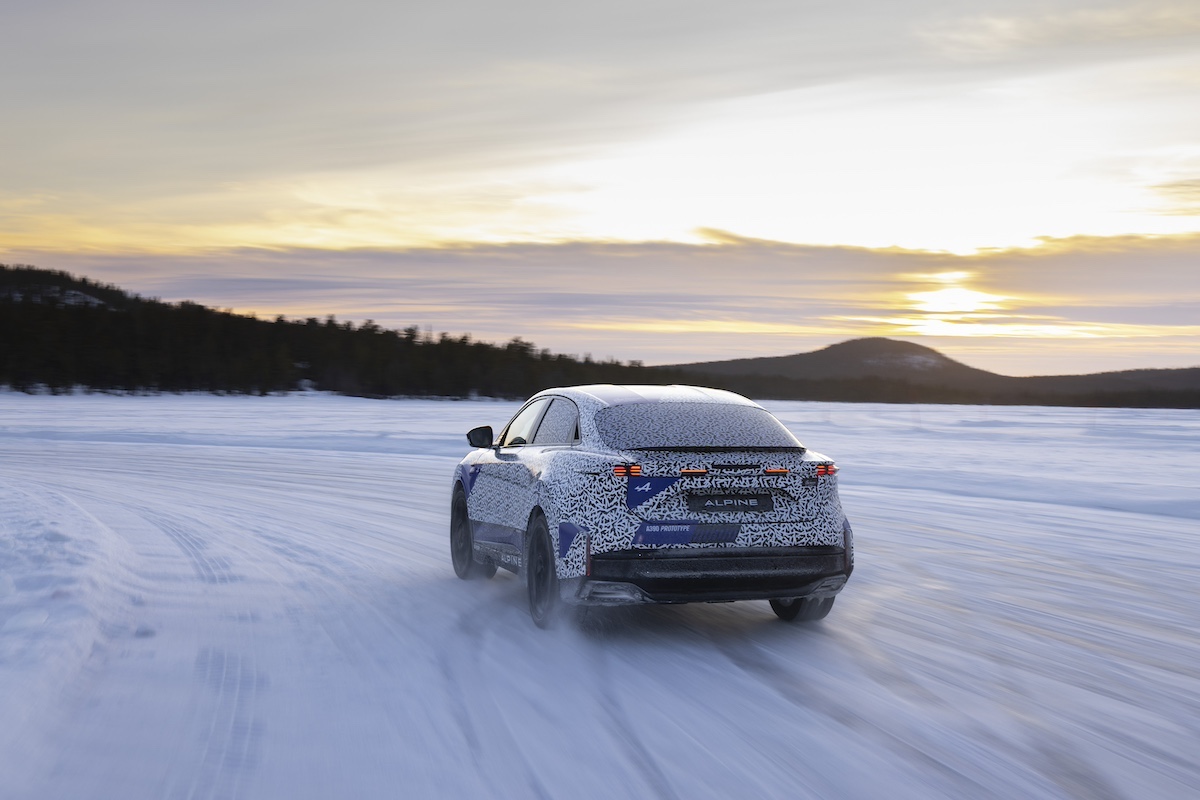 Alpine A390: la fastback sportiva elettrica testata in condizioni estreme Alpine A390: la fastback sportiva elettrica testata in condizioni estreme