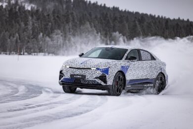 Alpine A390: la fastback sportiva elettrica testata in condizioni estreme