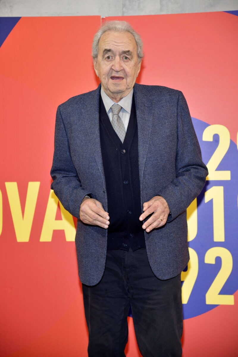 È morto Bruno Pizzul, icona del giornalismo sportivo. Addio alla storica voce della Nazionale