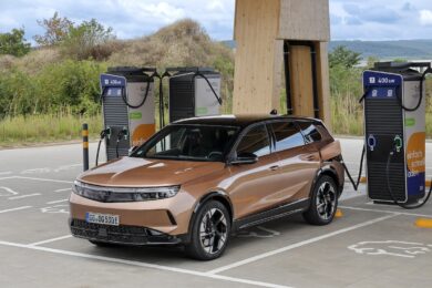 Italia oltre i 64.000 punti di ricarica per auto elettriche: crescita record e confronto europeo