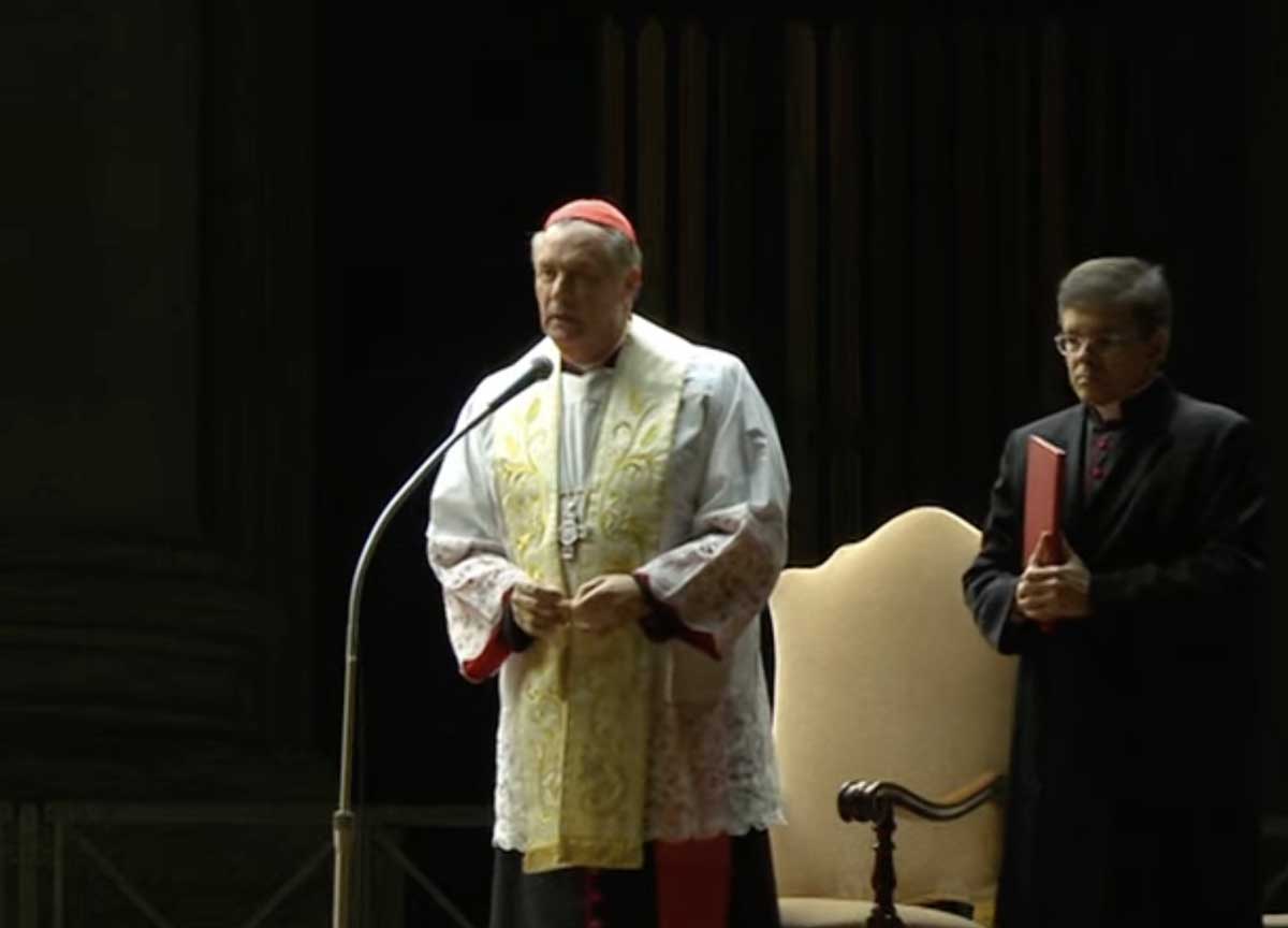Papa Francesco, la sorpresa: il messaggio audio ai fedeli in piazza San Pietro. L’applauso Papa Francesco, la sorpresa: il messaggio audio ai fedeli in piazza San Pietro. L’applauso