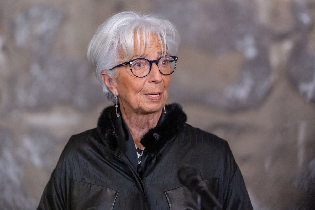 Bce taglia i tassi di interesse di 25 punti, il rebus del mutuo variabile e fisso: chi ci guadagna Bce taglia i tassi di interesse di 25 punti, il rebus del mutuo variabile e fisso: chi ci guadagna