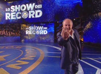 Ascolti tv, Rai1 disastro: demolita da Gerry Scotti (Lo show dei record) e Federica Sciarelli (Chi l’ha visto?). E Rocco Schiavone…