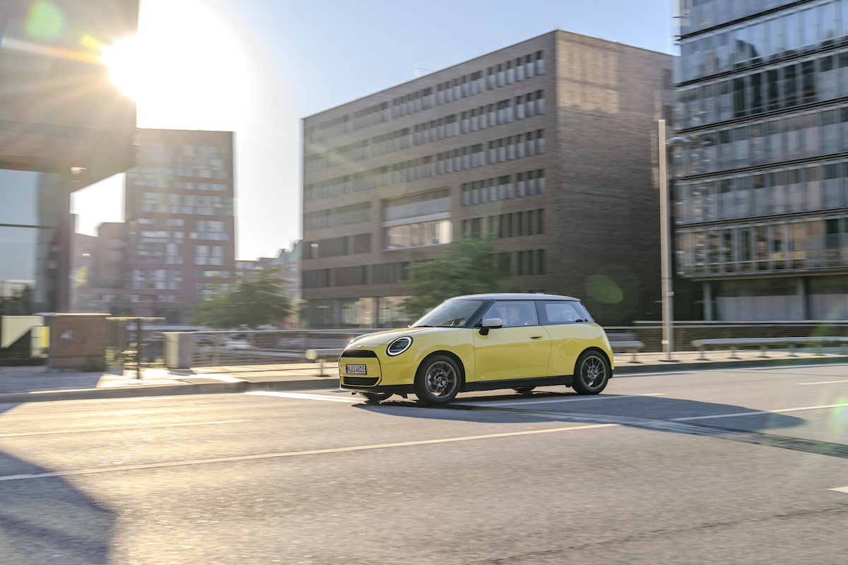 La MINI Cooper Electric raggiunge la valutazione massima nei test Euro NCAP