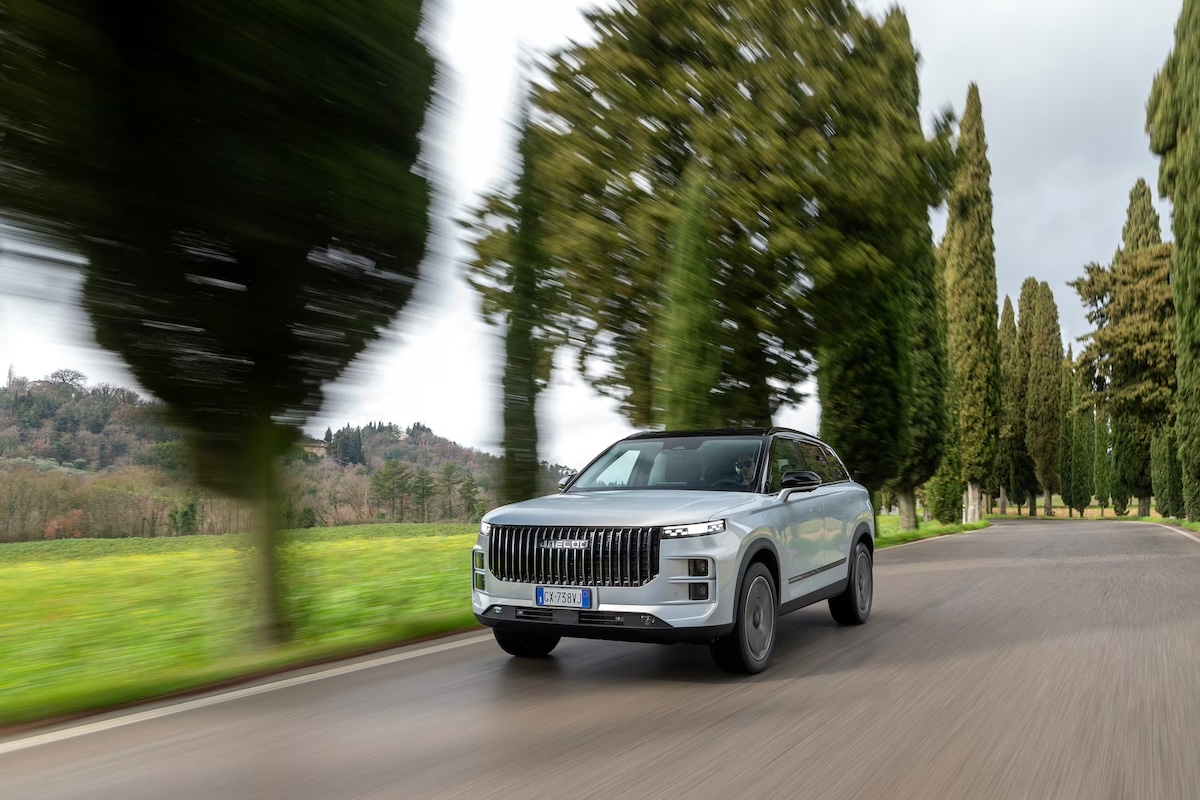 JAECOO 7 Super Hybrid: arriva in Italia il SUV plug-in con autonomia di 1.200 km JAECOO 7 Super Hybrid: arriva in Italia il SUV plug-in con autonomia di 1.200 km