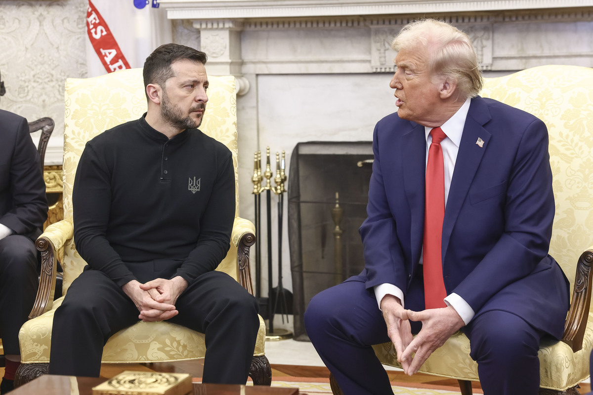 Trump: “Zelensky non ha le carte, l’Ucraina sia seria. Terre rare? Accordo in due giorni” Trump: “Zelensky non ha le carte, l’Ucraina sia seria. Terre rare? Accordo in due giorni”