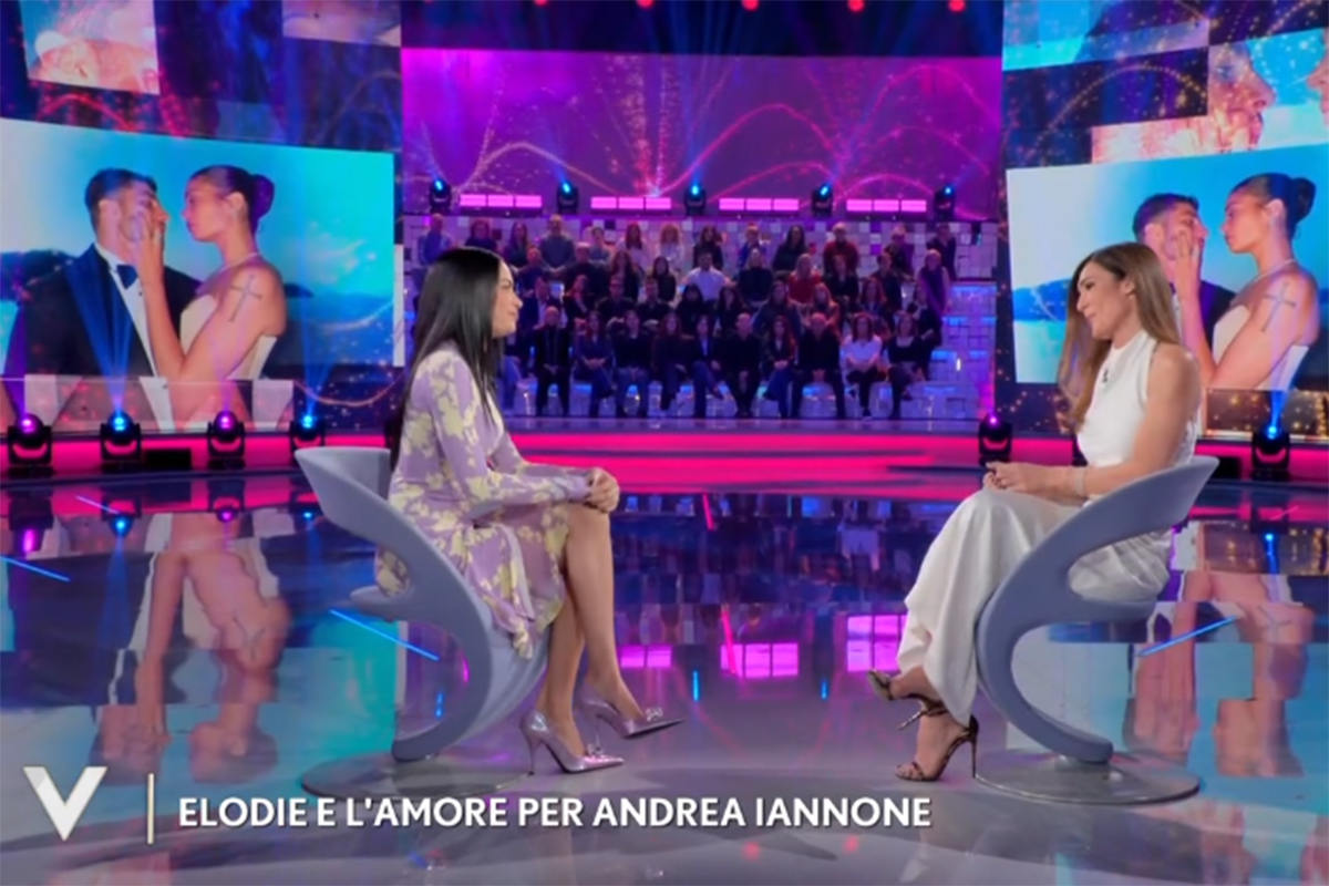 Galleria foto 'Ascolti tv, Amici di Maria De Filippi si impenna (prima del serale). Toffanin stende Mara Venier. Maggioni al 10% su Rai3' - foto 1