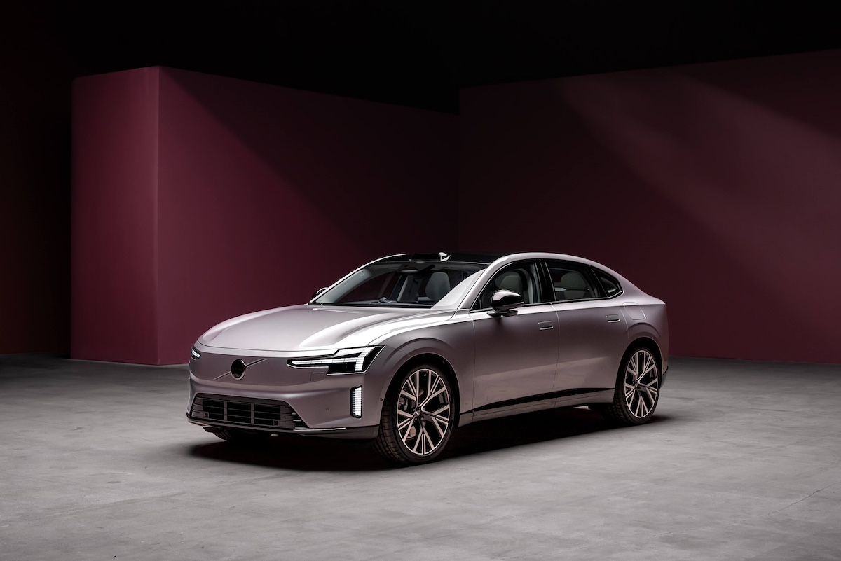 Volvo ES90: la nuova frontiera dell’elettrico tra eleganza, potenza e sicurezza