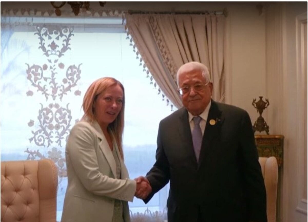 Medio Oriente, un portavoce di Abu Mazen svela: “Hamas tratta con Trump sul futuro di Gaza” Medio Oriente, un portavoce di Abu Mazen svela: “Hamas tratta con Trump sul futuro di Gaza”