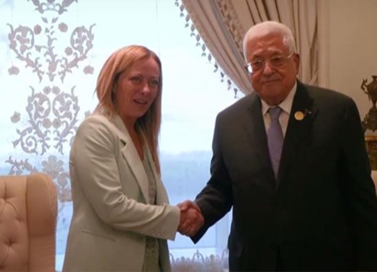 Medio Oriente, un portavoce di Abu Mazen svela: “Hamas tratta con Trump sul futuro di Gaza” Medio Oriente, un portavoce di Abu Mazen svela: “Hamas tratta con Trump sul futuro di Gaza”