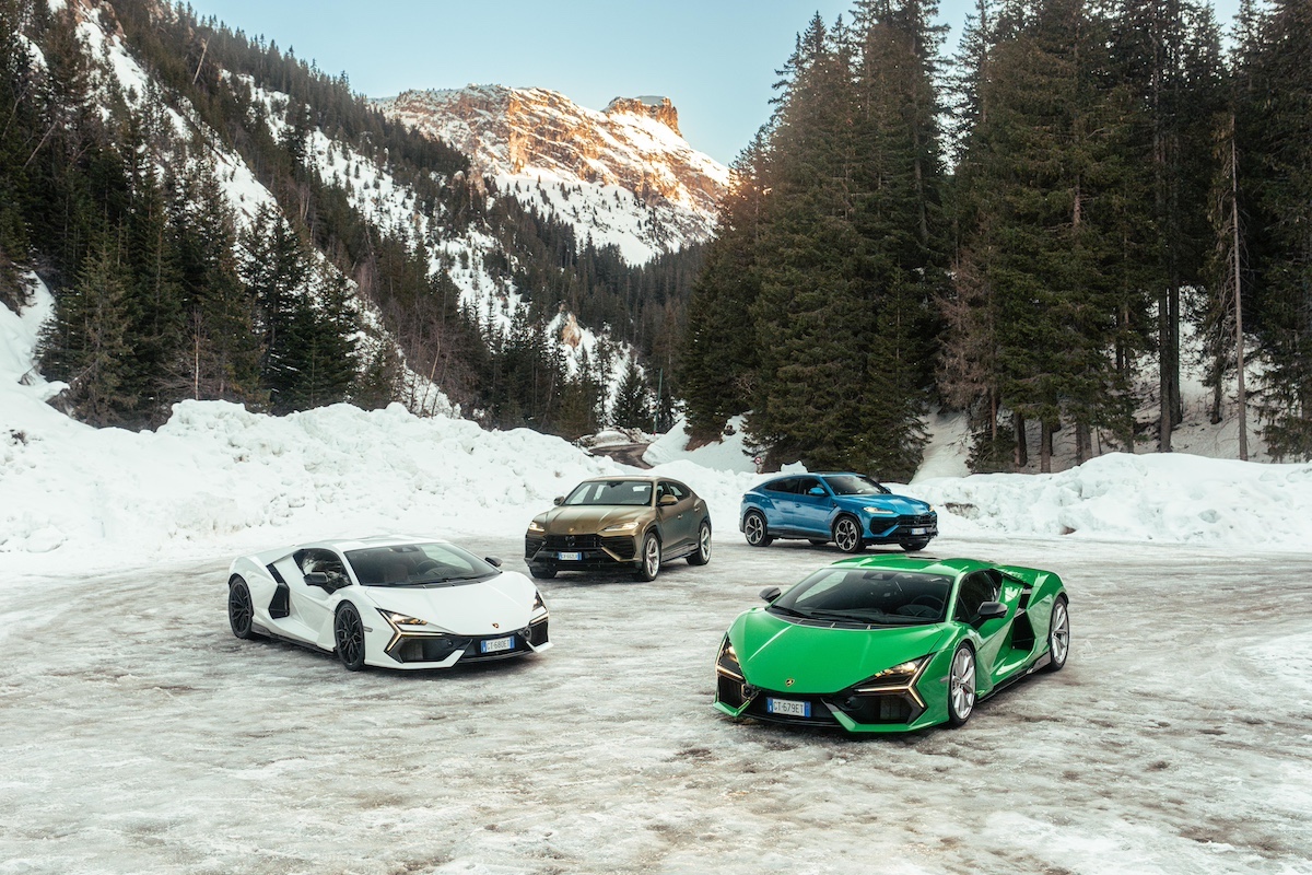Lamborghini conquista Courchevel: viaggio tra lusso e adrenalina con Revuelto e Urus SE
